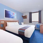 Travelodge 3*