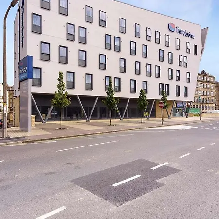 Otel Travelodge 3*