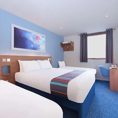 Travelodge 3*