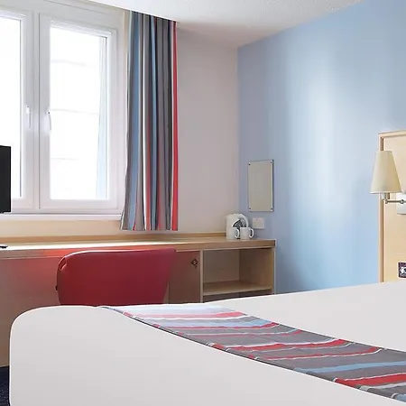Travelodge ホテル 3*