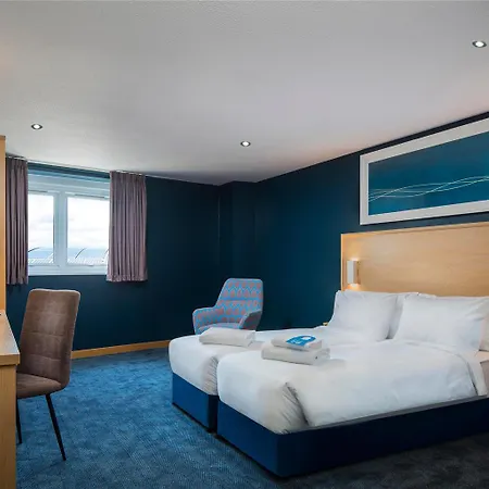 ホテル Travelodge 3*