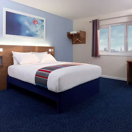 Travelodge Otel 3*