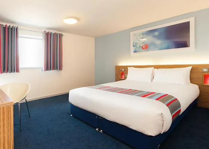 Travelodge 3*
