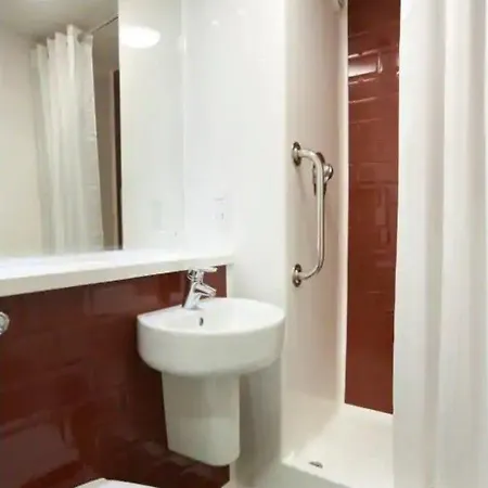 布拉德福德中央旅屋酒店 布雷得佛
