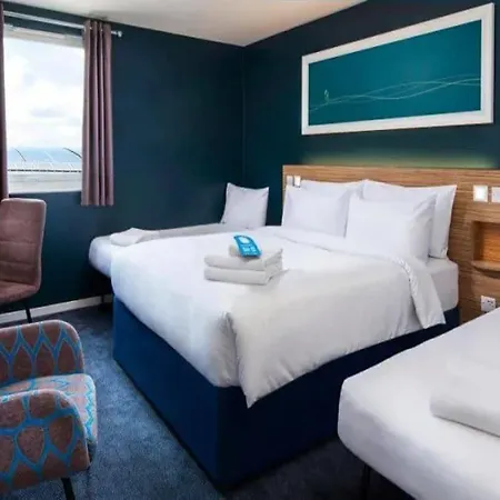 Travelodge 3*